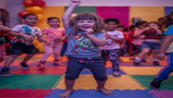 Kids dancing