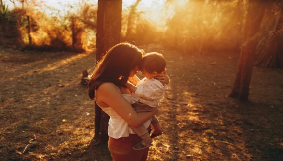 Super Mommy: Easy Daily Habits That Make Parenting Feel Lighter